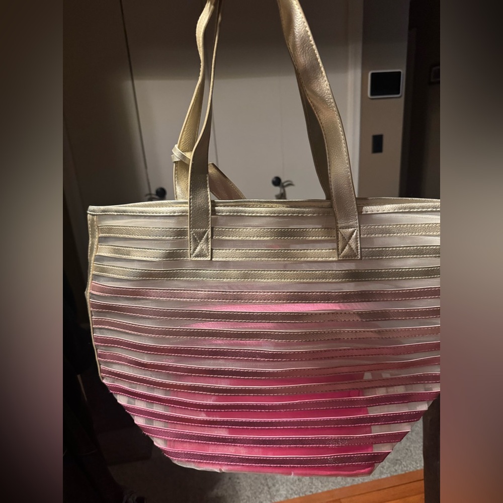 Victoria's Secret | Pink & Gold
Stripe Mesh Swim Tote Bag